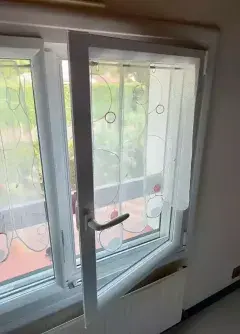 Oscillo Battant Bloqué