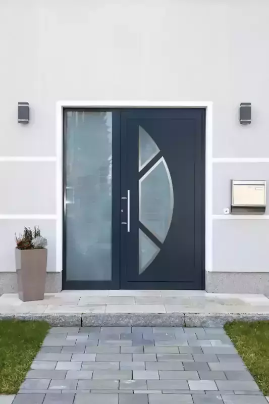 Porte d'entrée avec tierce grise