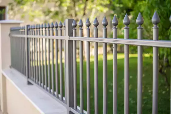 cloture de maison en alu