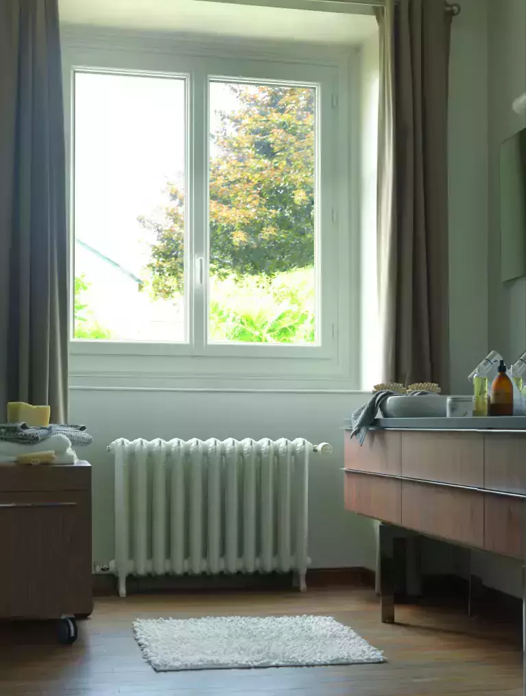 Menuiserie salle de bain PVC blanche - Janneau