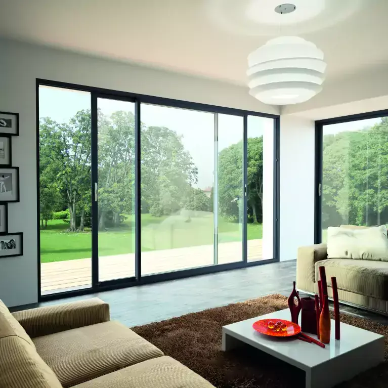 Fenêtre coulissante pour volet roulant