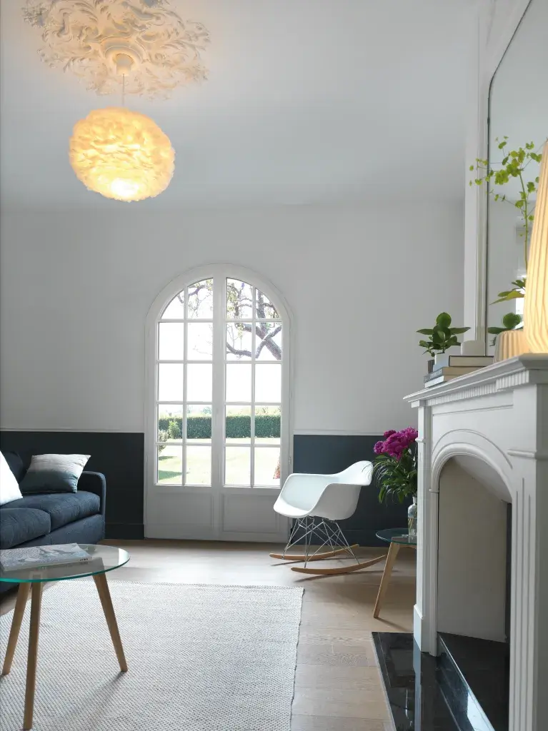 fenêtre bordeaux intérieur