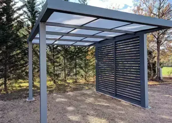 Carport lames ajourées design laigle