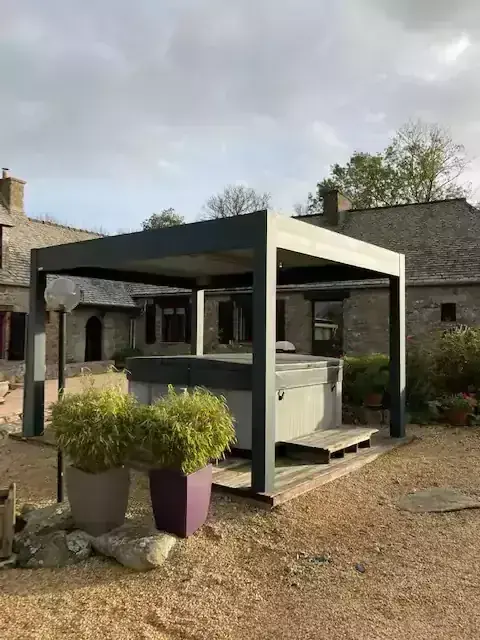 Pergola Design - Structure Moderne Graphique - L'Aigle