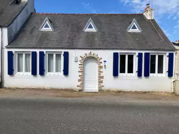 porte entrée cintrée installée à Morlaix