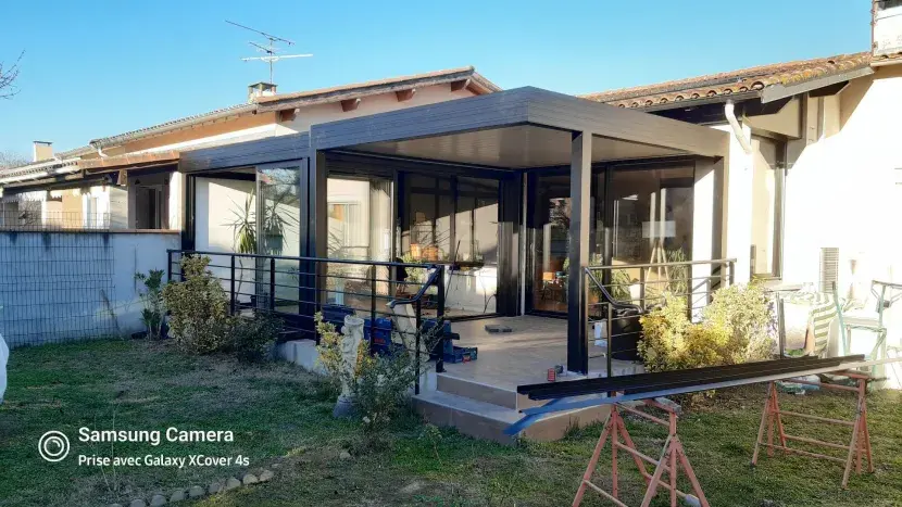 Name compressed-Véranda et pergola - Grenade.jpg